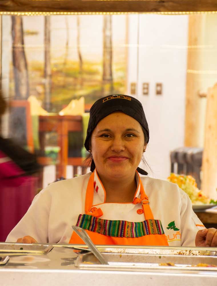 Equipo de Muña Restaurante - Urubamba